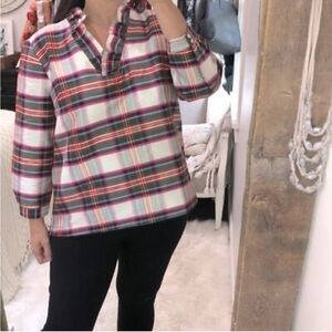 Crown & Ivy Size‎ Large Ruffle VNeck Pink Plaid Women's Holiday Christmas Top
